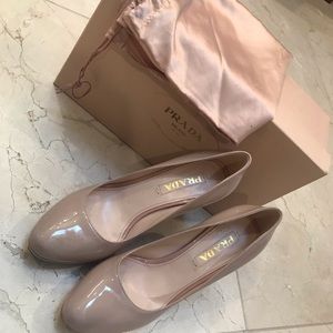 Prada Leather Nude Pumps size 37